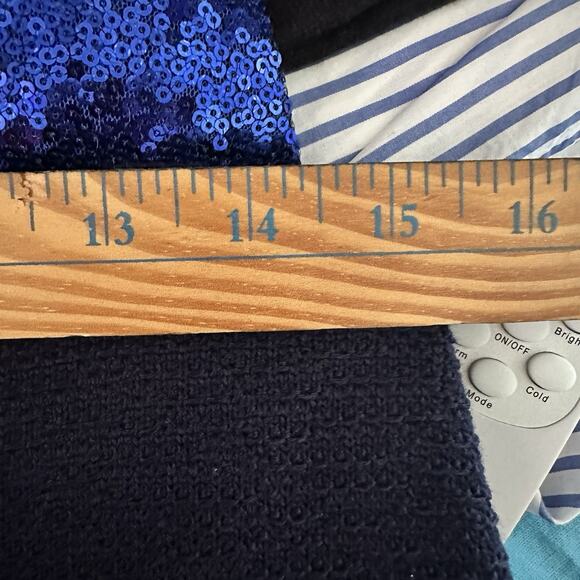 St John Mini Knit Wool Blend Blue Navy Straight Skirt Pencil Size 6 Zip $495 - Picture 8 of 8